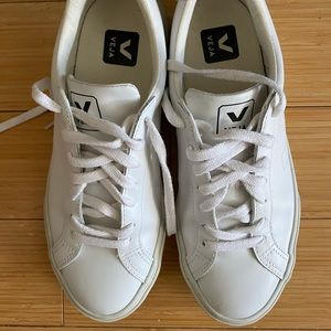 Veja Esplar Leather Sneakers